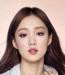 Lee Sung Kyung